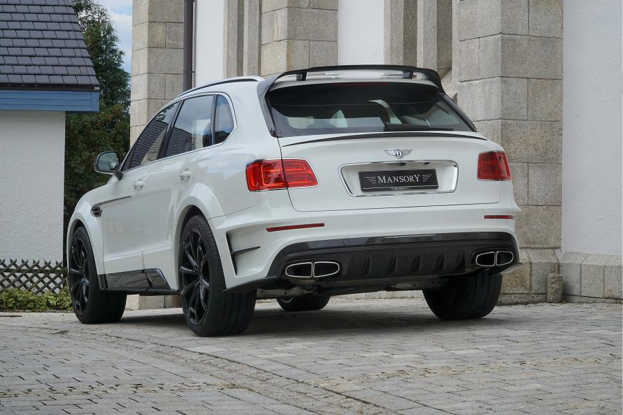  Bentley Bentayga in White by Mansory 2016 года  (фото 2 из 6)